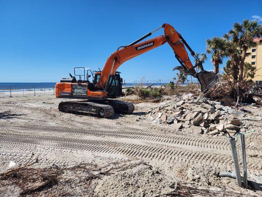 Fort Myers Beach Land Clearing