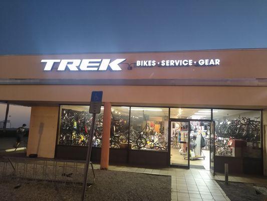 Trek Bicycle Store of Vero Beach Storefront 2