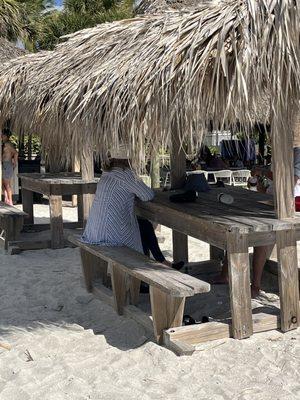 Lido Beach Tiki Bar At The Ritz Carlton Beach Club