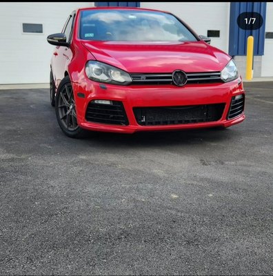 Gti came in for a basic wash and a headlight restoration.