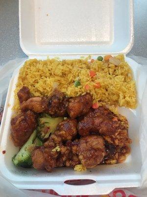 General Tso Chicken Lunch Special.