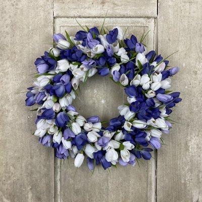 Purple & White Tulip Wreath class