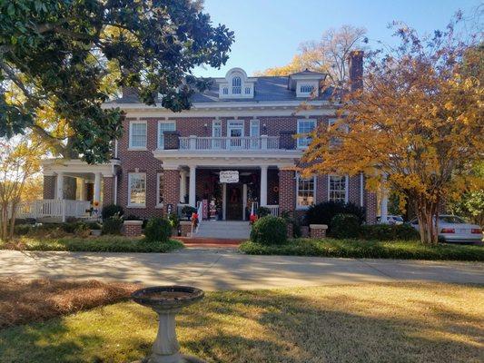 Blythe Gallery in Belmont, NC. Excellent place for fine furnishings from antiques, furniture, lighting, and decor to holiday gifts & more.