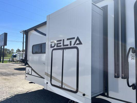 Awesome travel trailer! Delta by Alliance