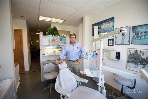 Forrest D W Groves, DDS