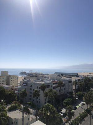 Can you see Santa Monica Pier & Ferris Wheel?