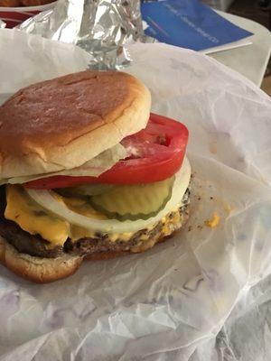 Regular cheeseburger