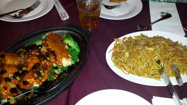 crispy salmon with black bean sauce and chicken lo mein