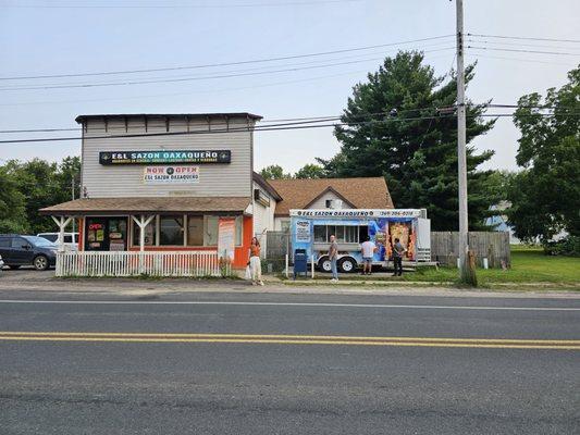 Storefront, order at the truck, pay inside