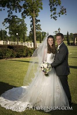 brideandgroom photo at the villa in tyler tx