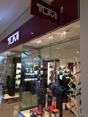 Tumi Store