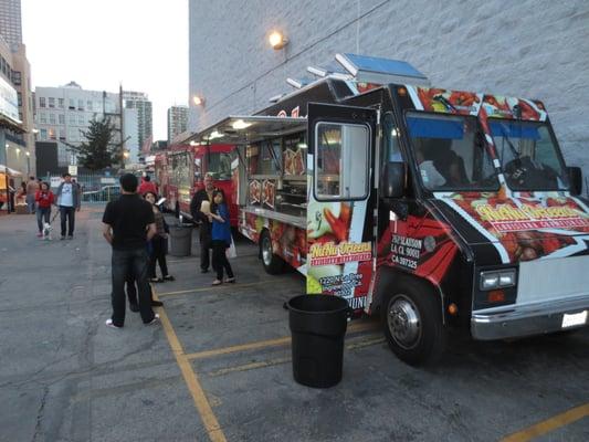 Truck It Fest, ART WALK, and daily lunch food trucks in DTLA. (WWW.TRUCKITFEST.COM) Los Angeles Food Truck Event