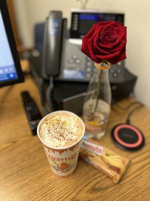 Rose bud cafe latte