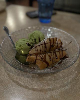 Fried banana with ice cream