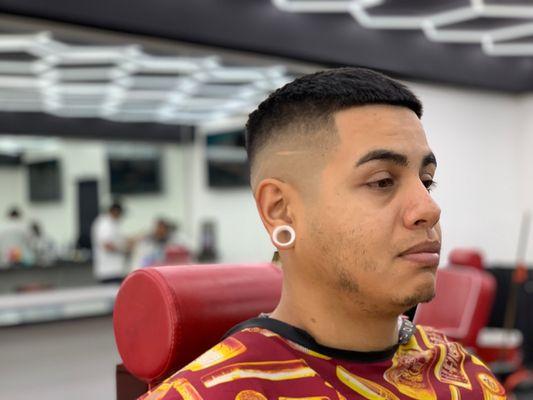 Mid high fade.