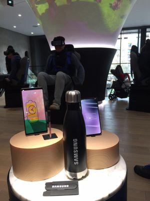 Samsung Experience Store