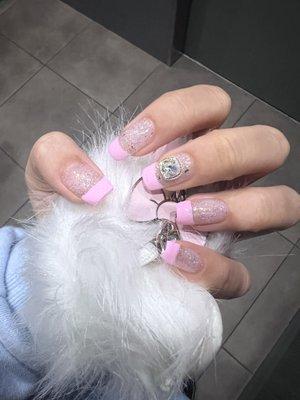 Gel nail with design