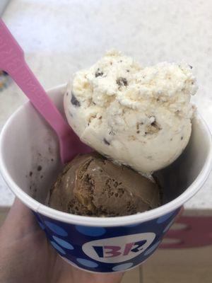 Kids double scoop - reeses peanut butter cup and chocolate peanut butter