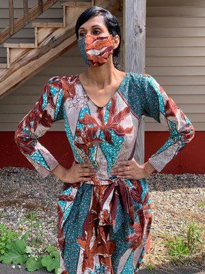 Printed dress w/ Matching mask!