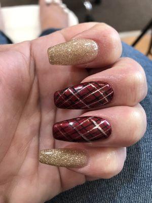 Holidays nails by Emmy at Passion Nails