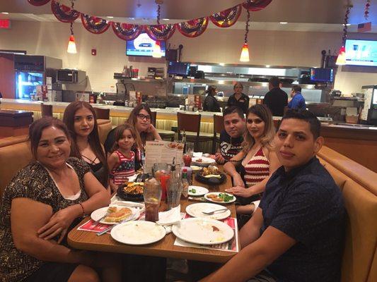 First picture of a complete beautiful family in this new Dennys :)