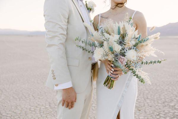 Dry Lake Bed elopement, photo by Kristen Joy Photography