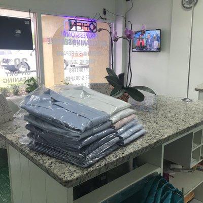 Make the travel hustle easy for you by letting us fold your shirts ready to pack it in your suitcase