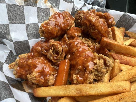 8 pc chicken wings & small fries