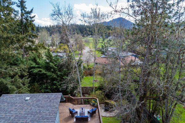 470 E 41st Eugene, OR - Sold listing with fantastic view of Spencer's Butte