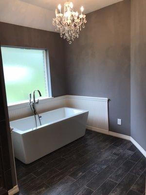 Master Tub