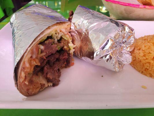 Excellent steak (bistec) burrito