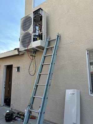 Installed a Mitsubishi VRF split system in a North Natomas home. This was a huge upgrade from their 20 year old system in the backyard.