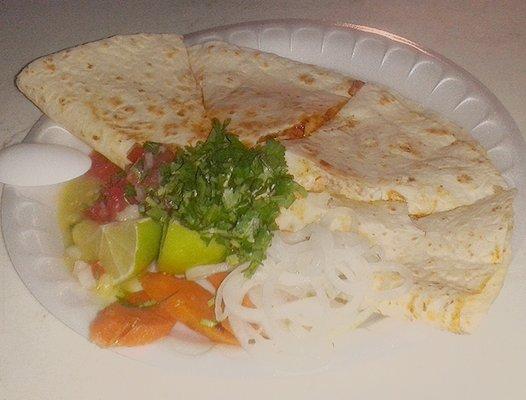 quesadilla w/ added extras