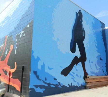 part of the Scuba - Ikelite mural by Anne Castillo 2013