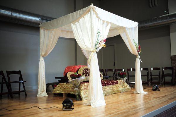 Chicagoland Chuppah Rental and Design