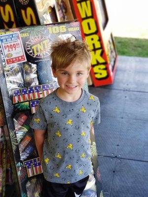 Freeburg Fireworks Stands in Redmond and Woodinville