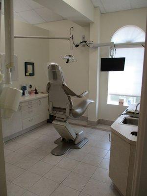 Dentist in Overland Park, KS