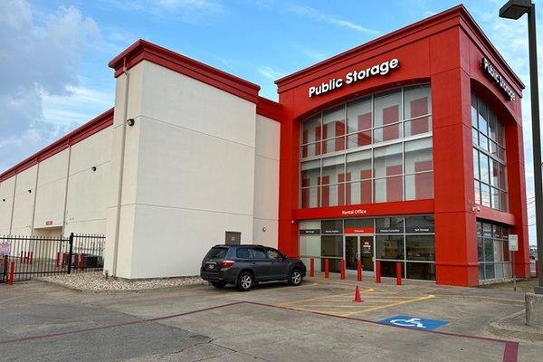 Public Storage