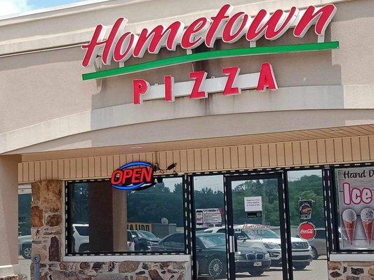 Hometown Pizza