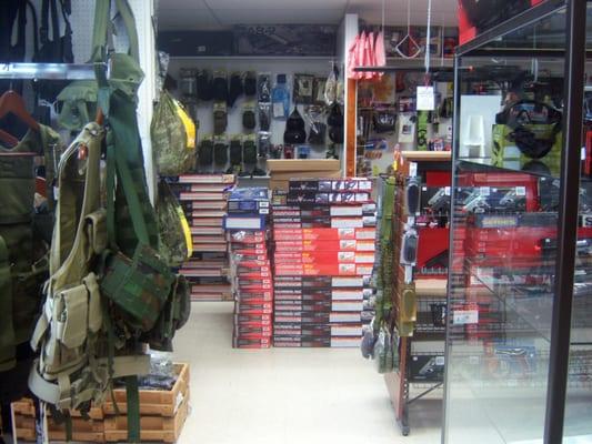 Many Airsoft guns to choose from!!