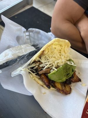 Arepa de Pabellon