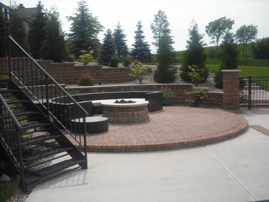 Fire pit and patio sitting area