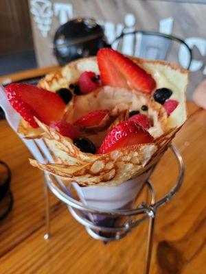 Mixed berry crepe