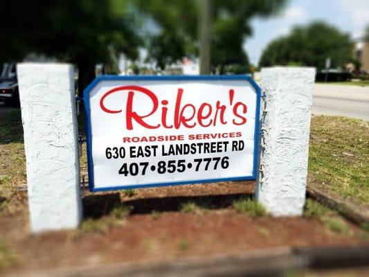 Riker's Roadside Services | Orlando Towing Service | Roadside Assistance | (407) 855-7776