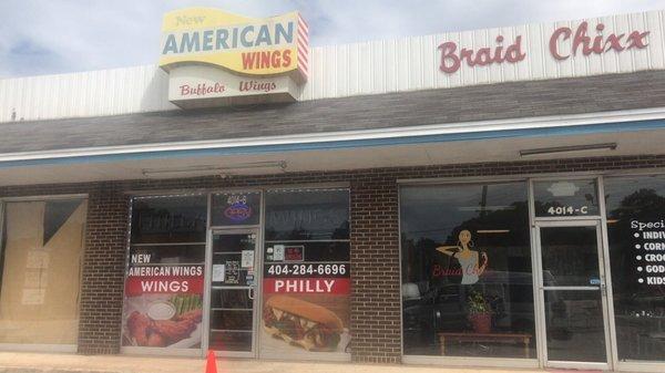 This wings restaurant about twenty years operated. very nice place to go in the town