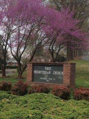 First Presbyterian Church of Morganton, NC sign