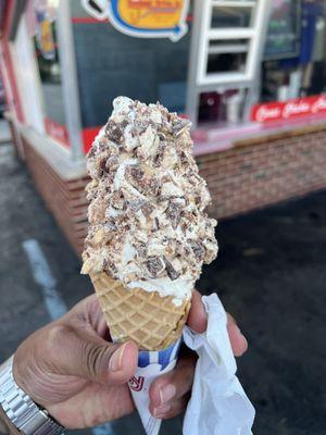 Large waffle cone with Snickers