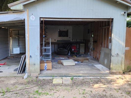 Before garage cleanout in Crextview, Okaloosa