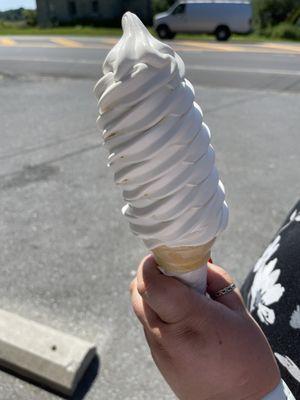 Large vanilla twist