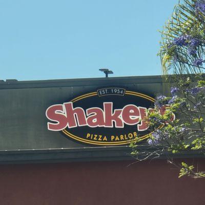 Shakey's Pizza